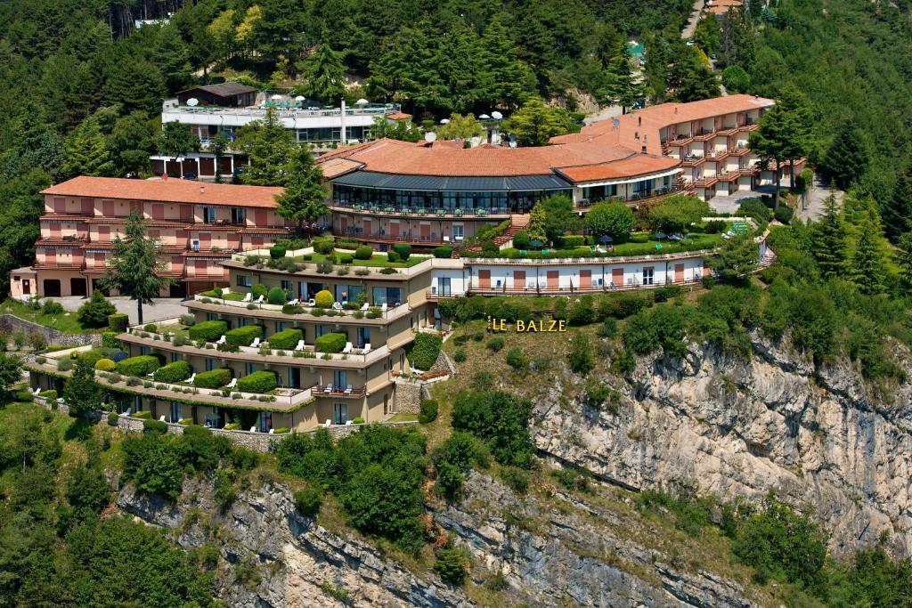 Hotel Le Balze - Aktiv & Wellness Tremosine Exterior foto
